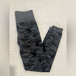 Gymshark Black “Adapt Camo Seamless Leggings” Size M
